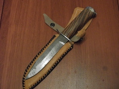 нож Разведчик из дамасской стали.